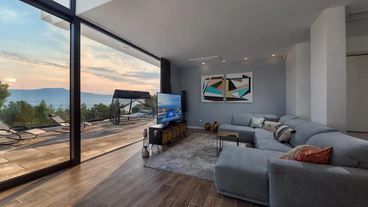 Villa Navisus With Heated Pool And Roof Top Jacuzzi-150M From The Beach