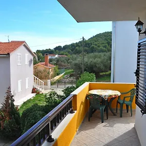 Annika Apartment