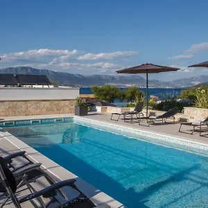 Luxury Poolside Villa