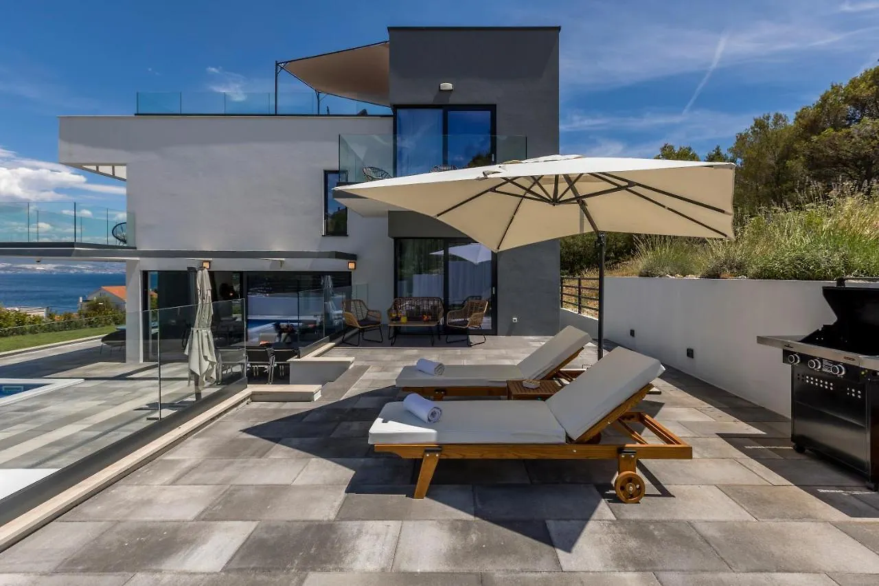 Villa Navisus With Heated Pool And Roof Top Jacuzzi-150M From The Beach