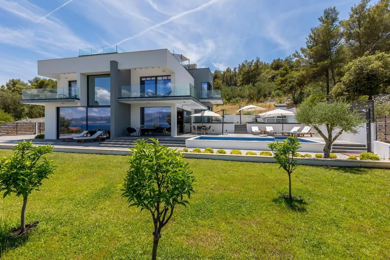 Villa Navisus With Heated Pool And Roof Top Jacuzzi-150M From The Beach
