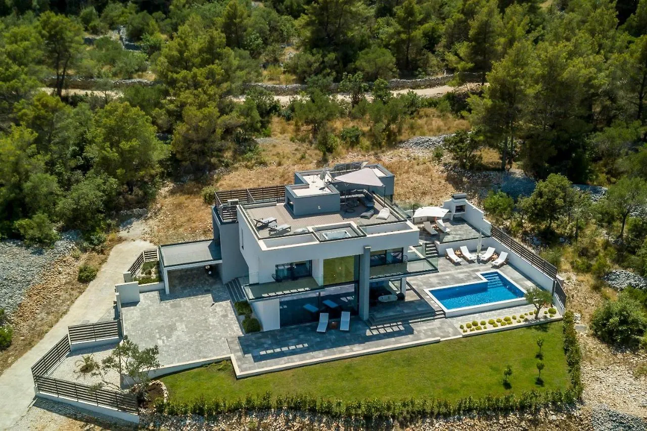 Villa Navisus With Heated Pool And Roof Top Jacuzzi-150M From The Beach Slatine